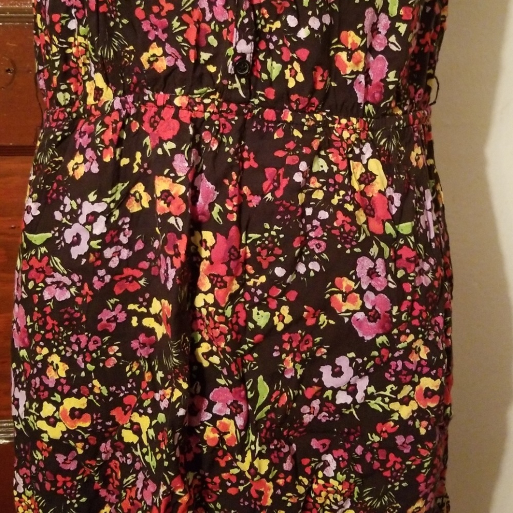 Cute floral summer dress with mesh and pockets - Picture 2 of 5